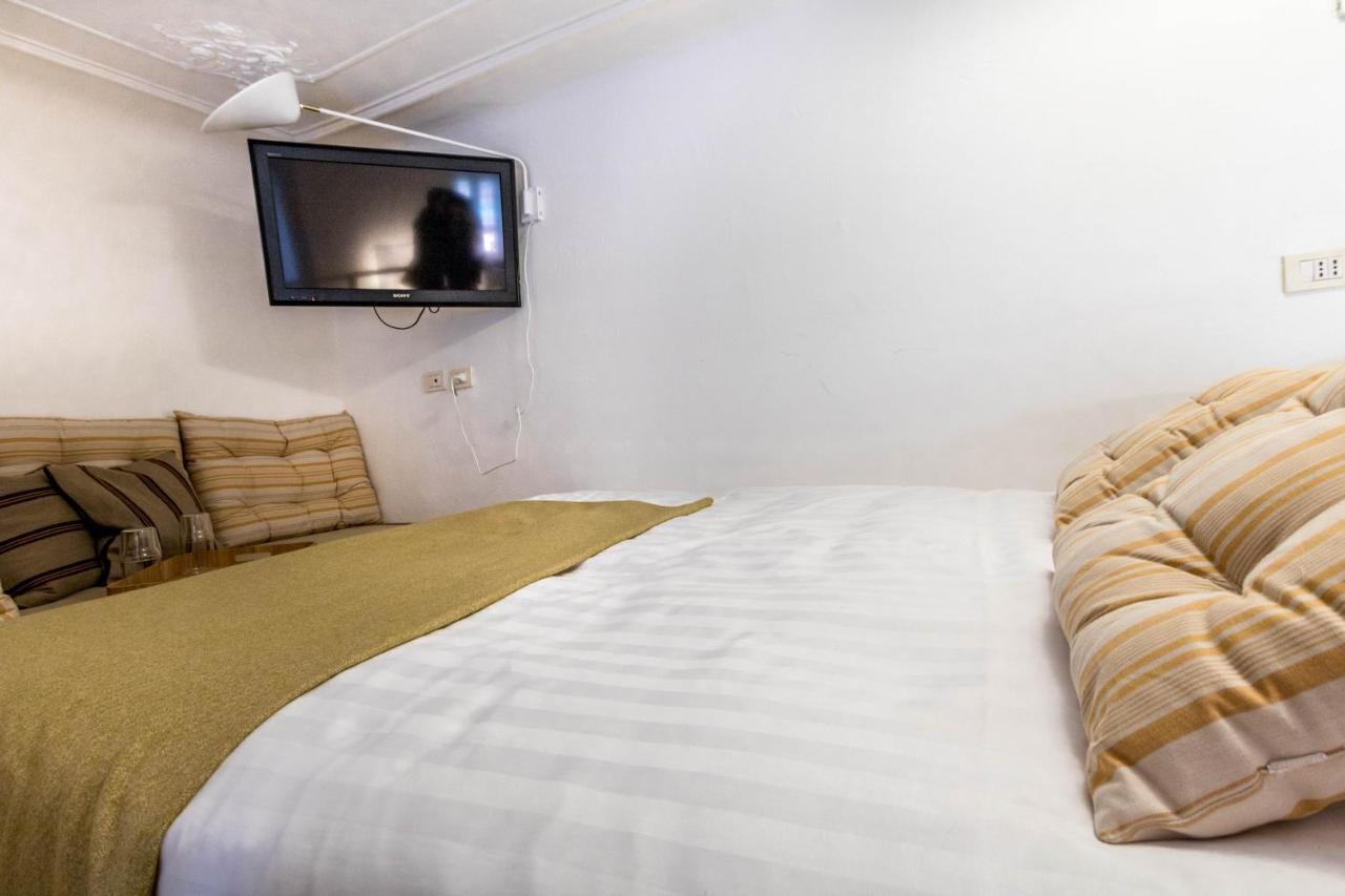 Joivy Modern Studio Near City Centre Apartment Milan Luaran gambar